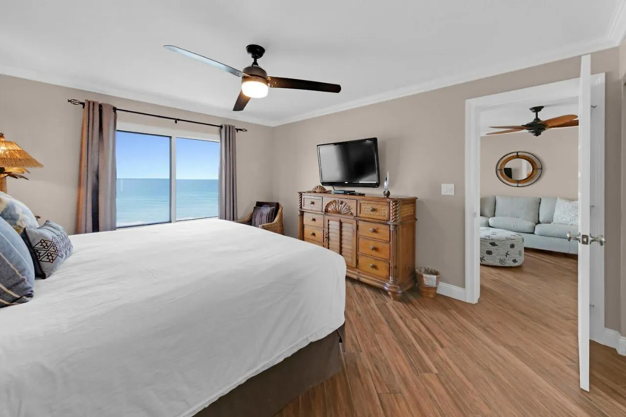 Updated Sixth Floor Gulf Front Property With Washer And Dryer Destin