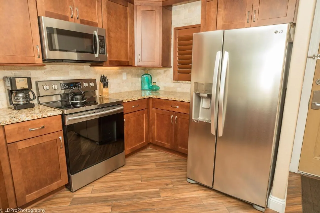 Nyaraló Updated Sixth Floor Gulf Front Property With Washer And Dryer Destin